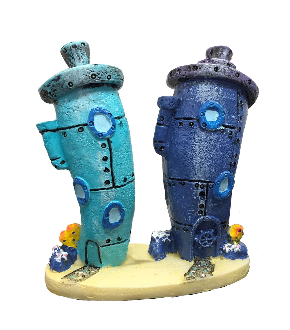 Penn-Plax SpongeBob pineapple house ornament enhances tank decor and inspires imaginative play.