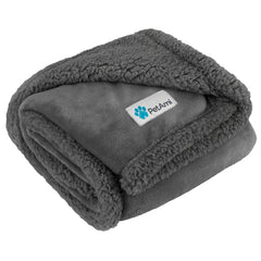 PetAmi dog blanket soft sherpa fleece close-up for cozy warmth.