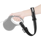 PetBonus wrist strap with closed buckle for secure control during crowded walks