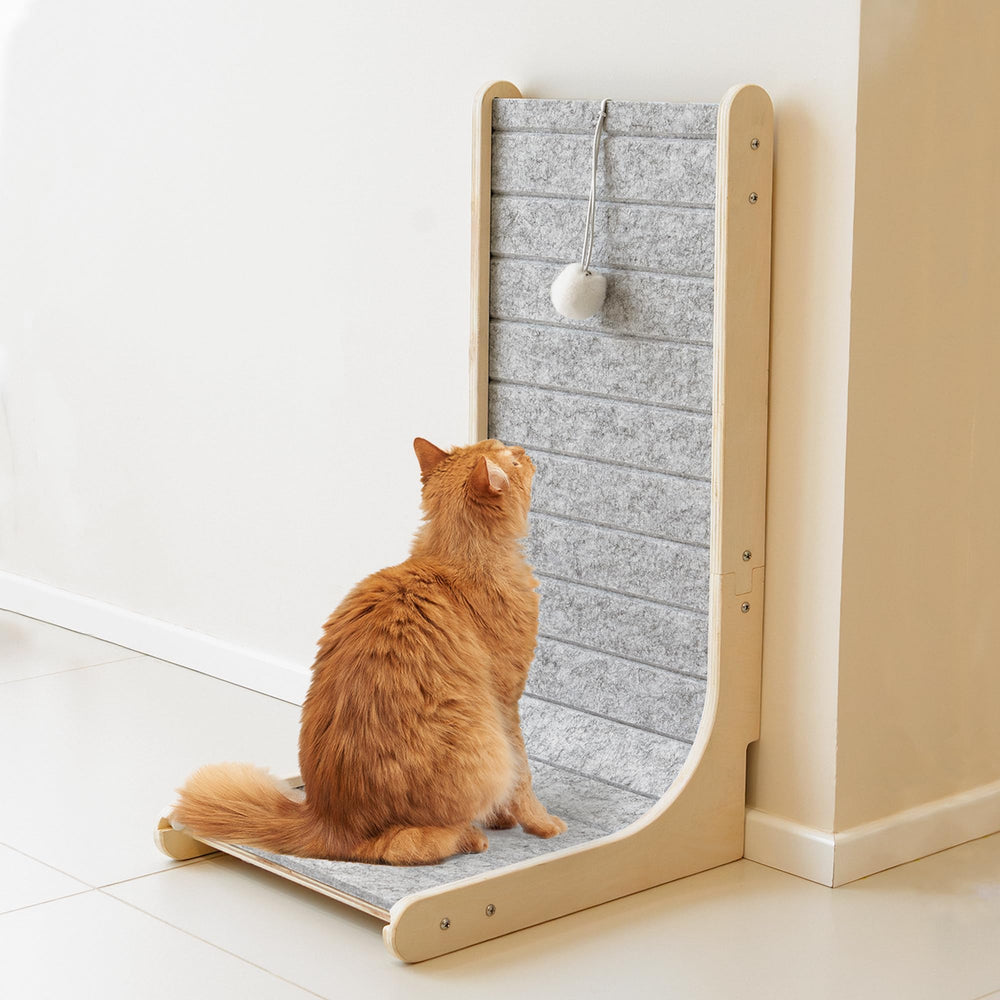 PETKARAY felt cat scratcher vertical close-up showing durable felt surface for claw maintenance
