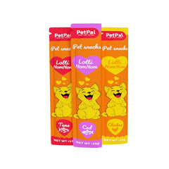 PETPAL LOVE chicken flavor purée tube for tasty protein-rich rewards.