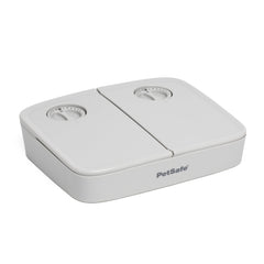 PetSafe Analog 2 Meal Feeder front view shows a compact, dependable pet food dispenser for timely meals.