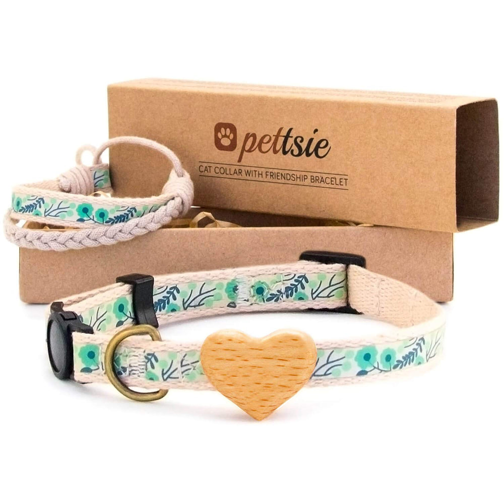Pettsie breakaway collar with wooden heart charm worn for daily safety
