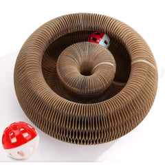Planatex Kitty Curlz Magic Organ scratcher folded, ideal for compact apartments and quick storage.