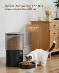 POOEKEN feeder voice reminder demonstrates feeding time cue for pets.