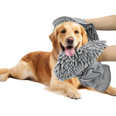 Puomue microfiber dog towel absorbent demonstrates fast drying after bath.