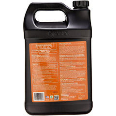 Pyranha Nulli-Fly application on a horse, quick-drying, citronella-scented protection.