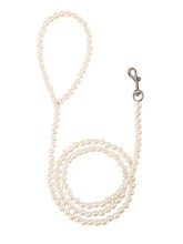 QWINEE pearl beaded pet leash white for comfortable, stylish walks