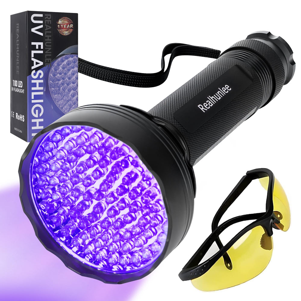 REALHUNLEE UV Flashlight shines a powerful 395 nm beam for quick stain spotting.