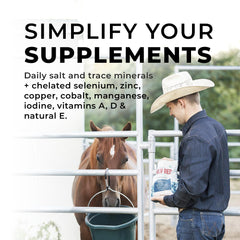 REDMOND Daily Red scoop demonstrates easy, consistent daily dosing.