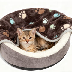 Retainbre dog blanket paw prints washable emphasizes machine washable convenience.