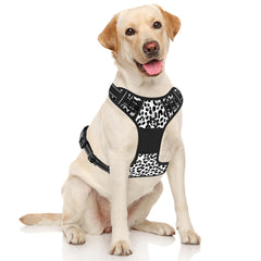 Rnivvi leopard no-pull harness side view with adjustable straps for secure fit.