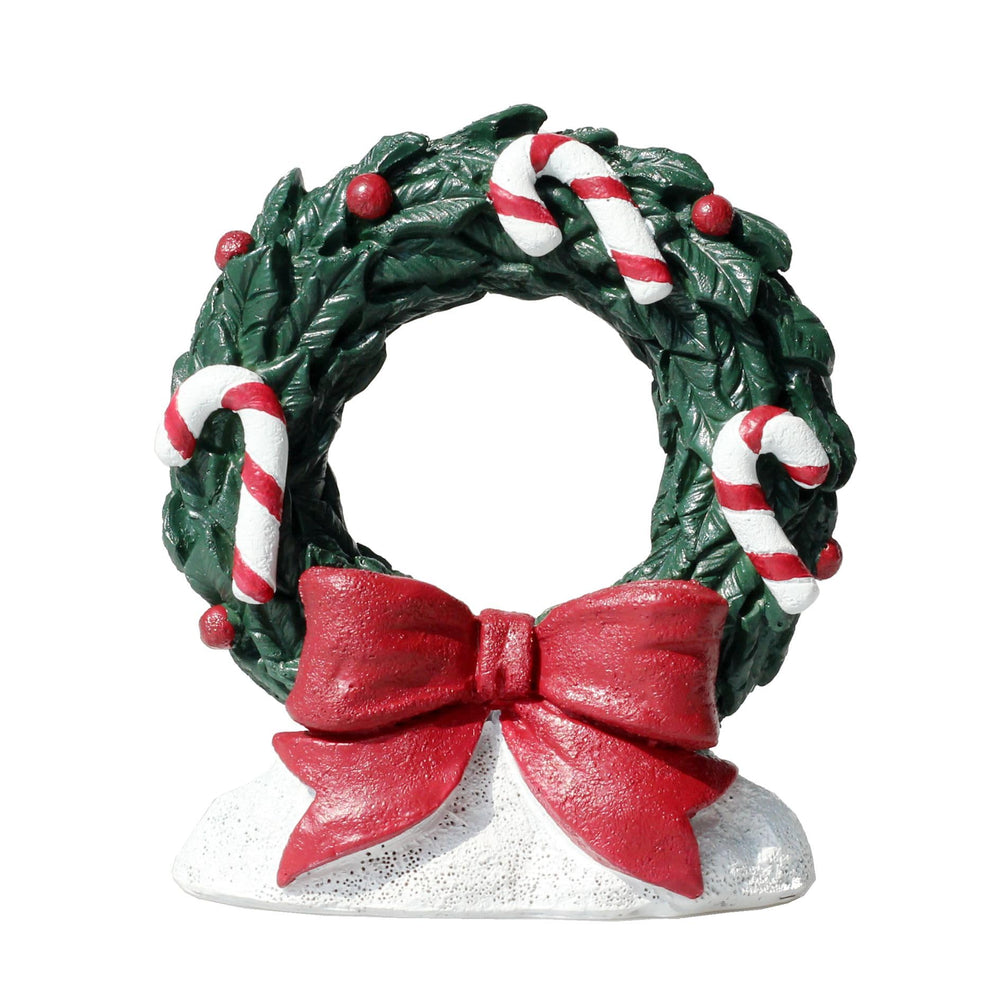 RVQIGYP Christmas wreath tank decoration front view adds festive aquarium ambiance.