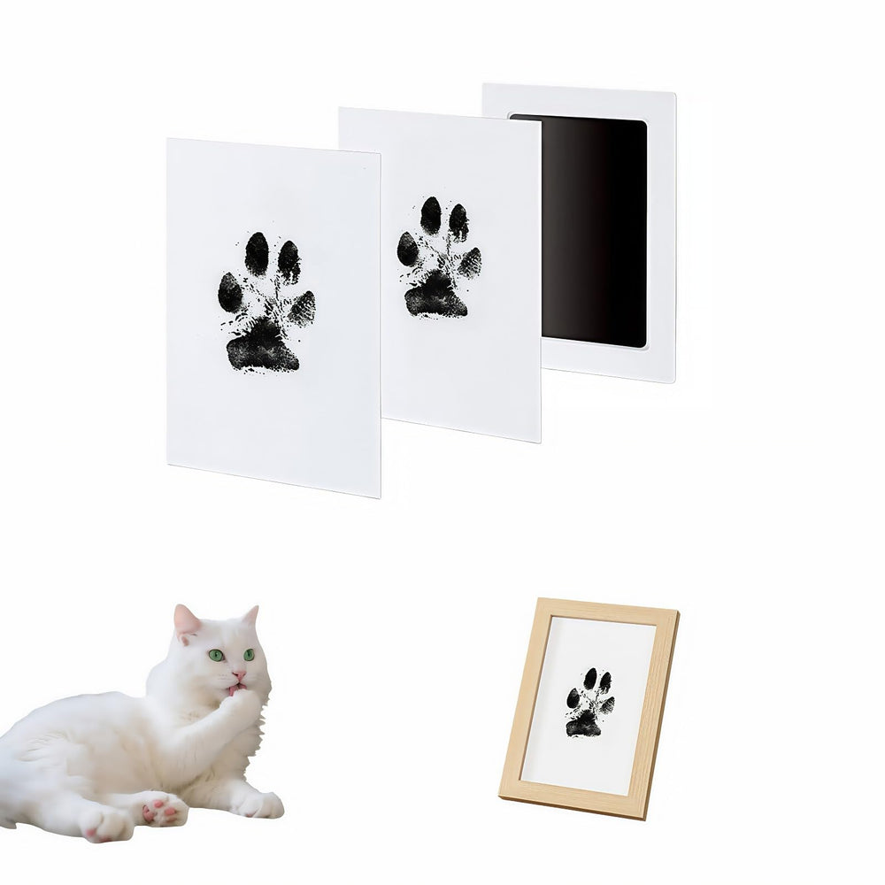 RyanDesign paw print kit frame displays a neat, ready-to-display keepsake.
