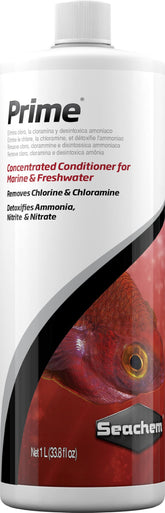 Seachem Prime bottle pour demonstrates easy dosing for chlorine and chloramine removal in fresh or saltwater.