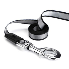 Segarty ergonomic handle with non-slip grip stays comfortable during long walks.