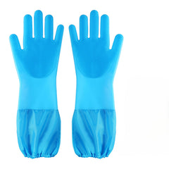 Senquoyn dog washing gloves with extended sleeves for splash protection during baths.
