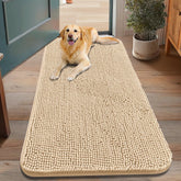 Smiry dog door mat absorbent pile closeup demonstrates moisture soaking power for muddy paws.
