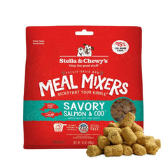 Stella & Chewy's packaging shows premium 95% wild-caught salmon and cod for nutrition.