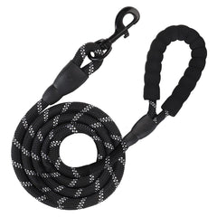 SunGrow 2ft nylon dog rope leash for close control during daily walks.