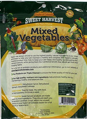 Sweet Harvest dried-carrot-pieces: natural color, crunchy texture for interactive feeding.