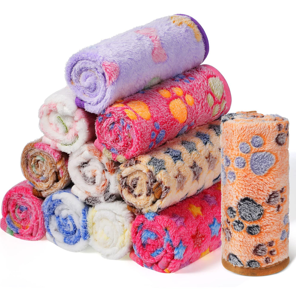 Tatuo puppy blanket beige dog paw pattern provides cozy warmth for small pets