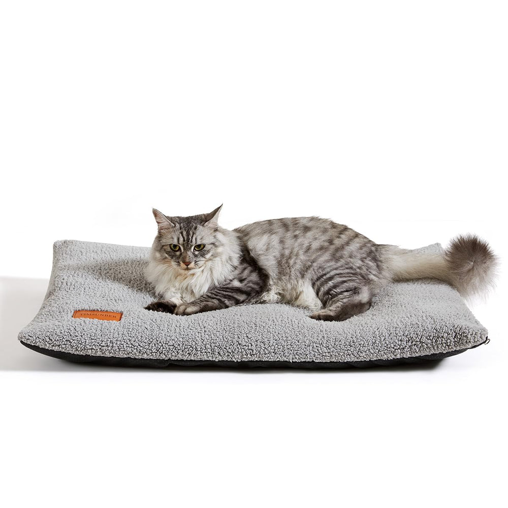 TIMSUNBER Self Warming Cat Bed top view shows plush surface for lounging.