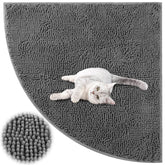 Tinideya Corner Cat Litter Mat setup view shows wide coverage for clean floors