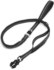 Tinmarda heavy-duty leash clip demonstrates secure quick-release and 360-degree rotation for tangle-free walks