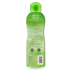 TropiClean deodorizing dog shampoo lather close-up highlights easy lather and deep cleansing benefits.