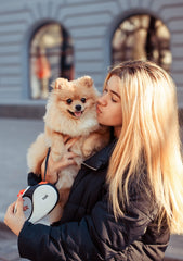 TUG anti-slip-handle provides a comfortable grip during longer walks.