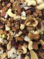Versele-Laga Bonita Nut Treat Mix serving dish offers birds interactive feeding and enrichment.