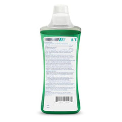 Virbac Aquadent bottle pour demonstrates easy daily use for pets.
