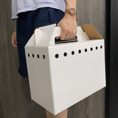 Vowcarol recyclable corrugated box keeps animals safe and eco-friendly.