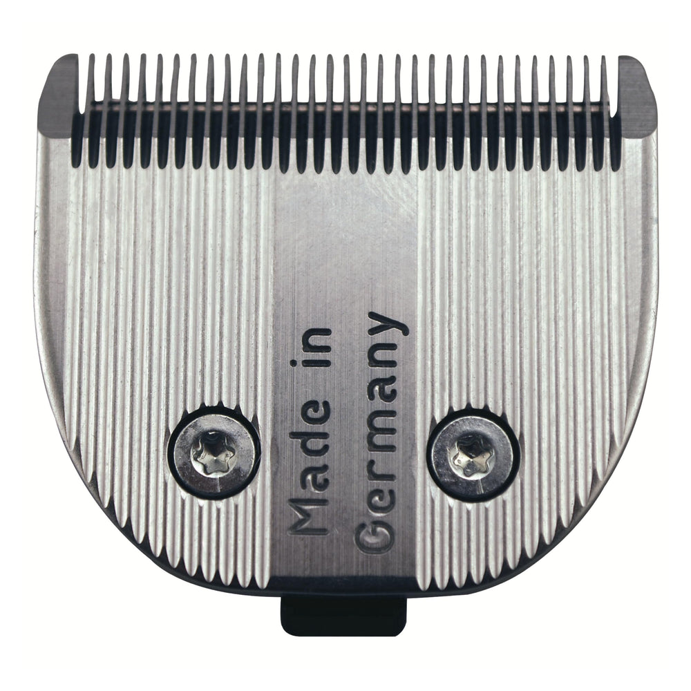 Wahl Professional Animal 30 MiniArco blade close-up for precise trimming and rust resistance.