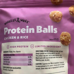 Wiggles & Wags Protein Balls Chicken & Rice—happy-dog moment after a tasty bite.