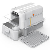 Wooaidagg enclosed litter box front view highlights private space and easy access for cats.