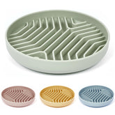 XAQMHSW slow-feeder bowl with suction cups prevents spills during lively meals.