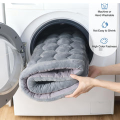 XYDongtong dog bed car non-slip base detail shows secure grip for a stable ride