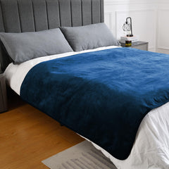 Yaning 260gsm sherpa side delivers warm, plush comfort during snuggle time.