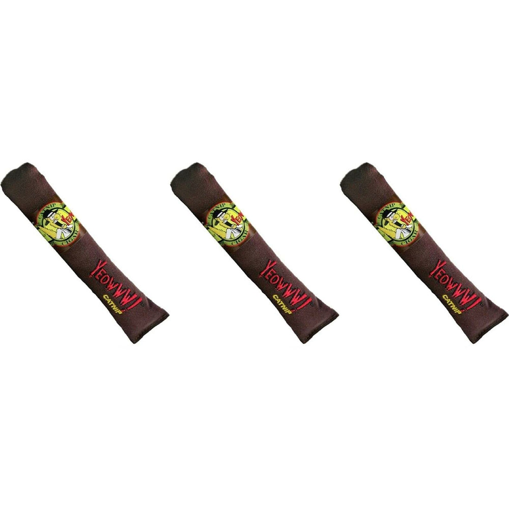 Yeowww! Catnip Cigar close-up reveals pure leaf blend for focused play.