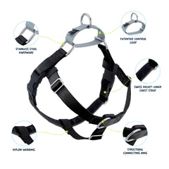 2 Hounds Design Freedom No Pull Harness front attachment for guided walks and training.