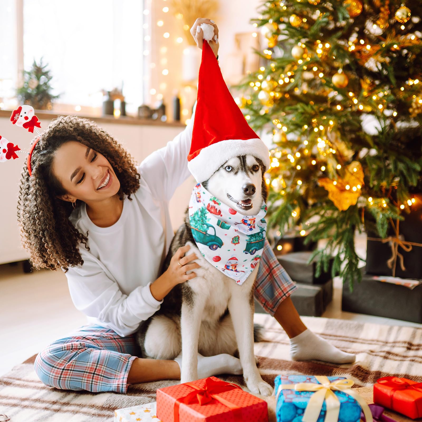 Abbylike folded-display bandana shows easy wear and quick festive styling.