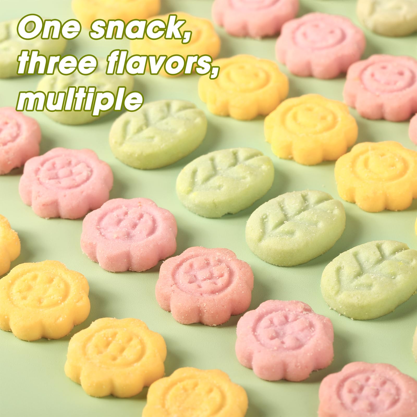 Abizoo 3 Vegetable Chews carrot-orange pieces ready for playful snacking