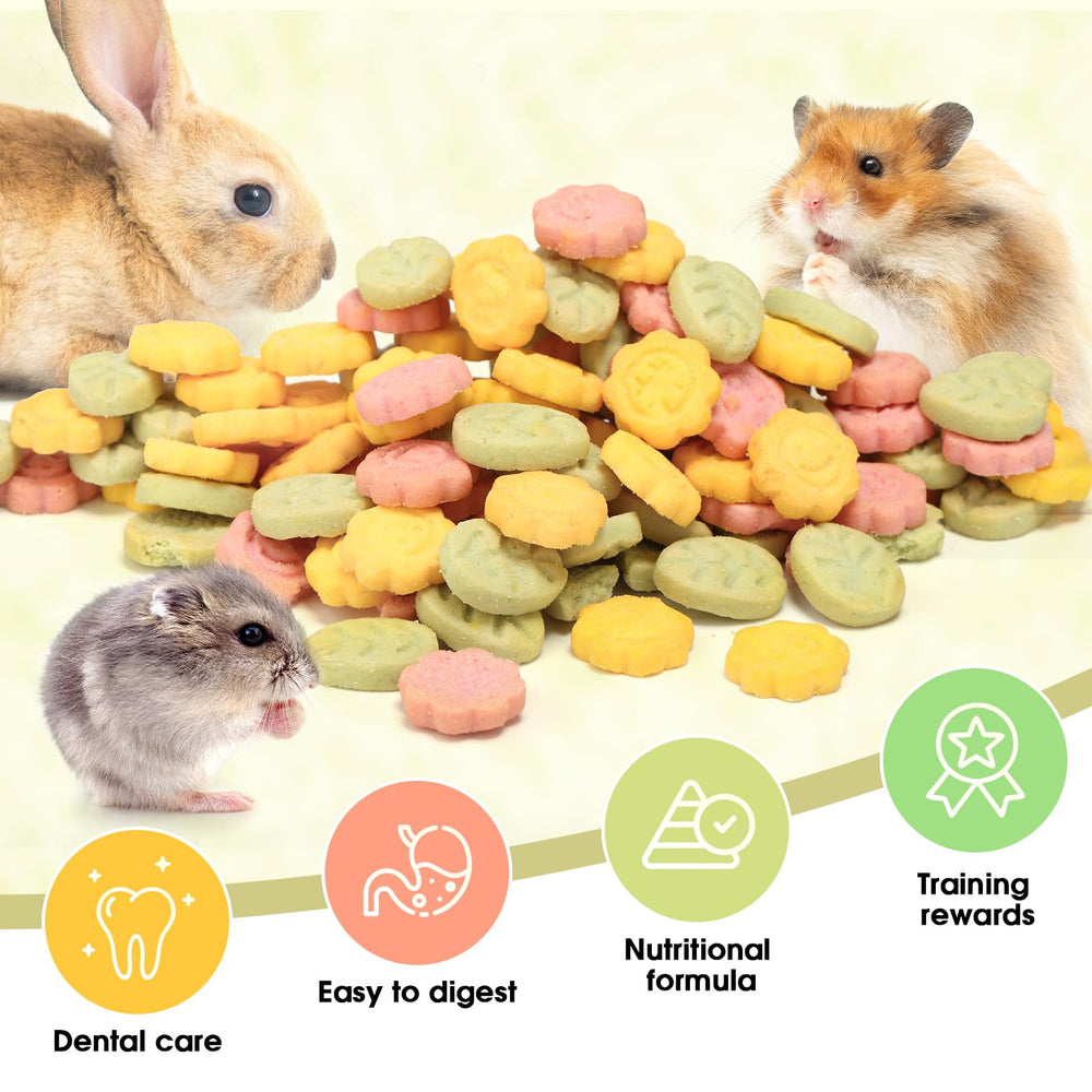 Abizoo 3 Vegetable Chews flower-design closeup shows crunchy texture for dental health