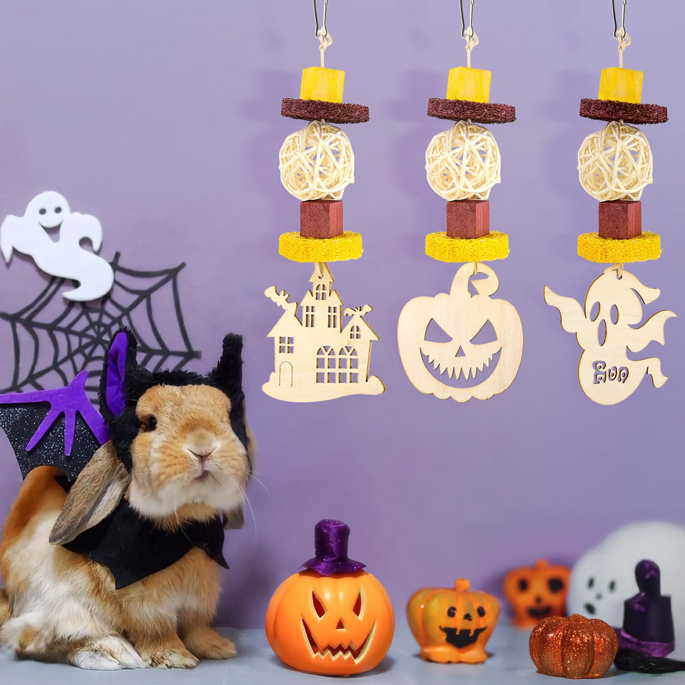 Abizoo Halloween chew toy skull promotes concentration during cage play with durable wood.