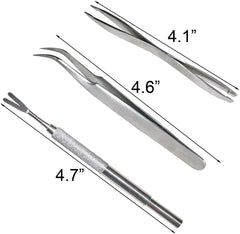 Acronde double-ended tweezer removing smaller ticks from a pet