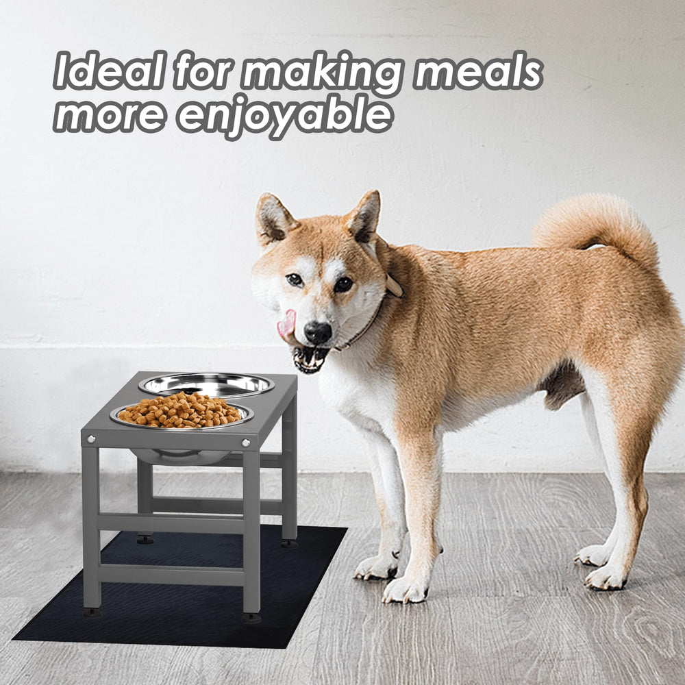 ADENGL two 42oz stainless steel bowls offer generous water and food capacity.