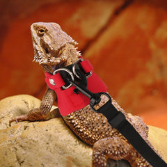 ADOGGYGO reptile leash nylon red provides durable outdoor control.