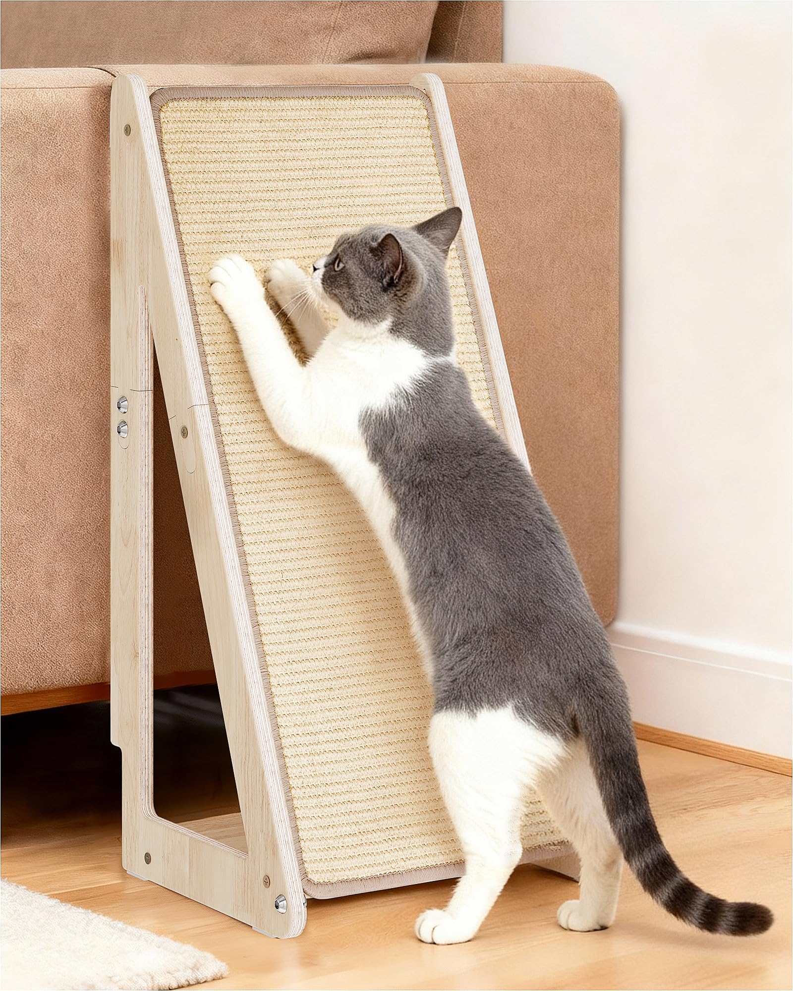Aechonow sisal scratch ramp vertical view shows durable scratching for large indoor cats